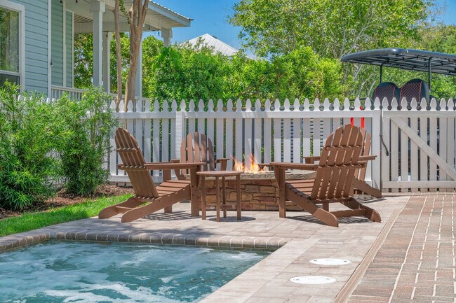 Building Photo - 4465 Clipper Cove