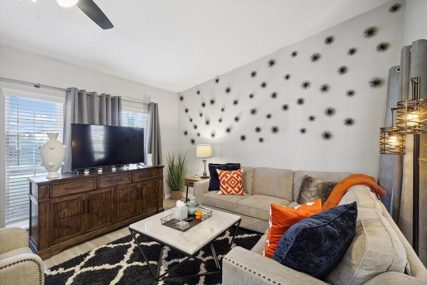 Building Photo - 2914 Flagstone Dr