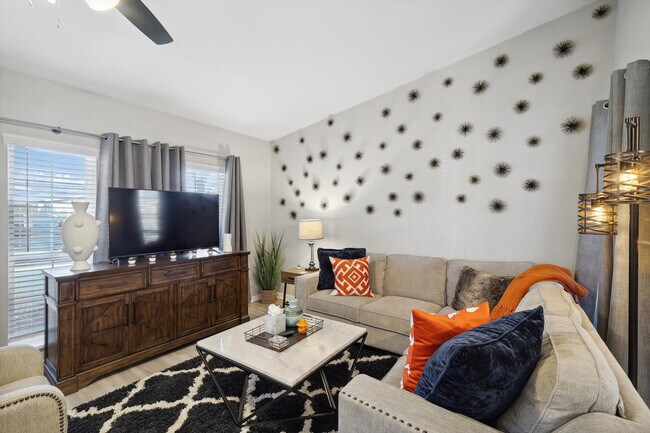 Building Photo - 2914 Flagstone Dr