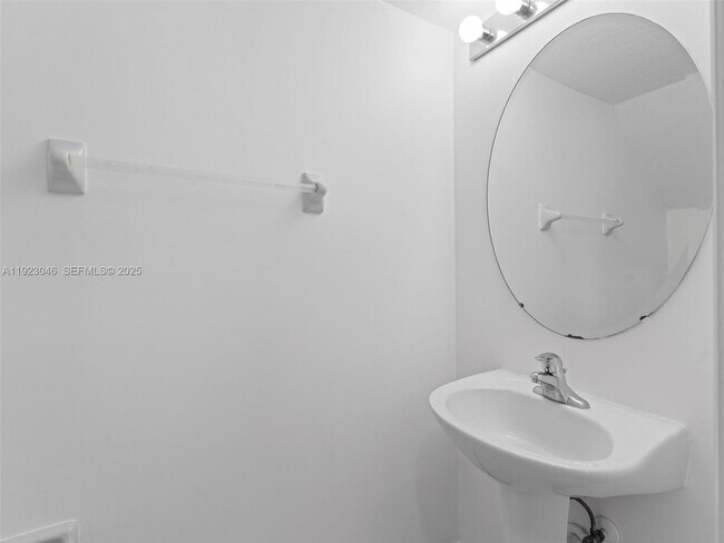 Building Photo - 11603 NW 89th St