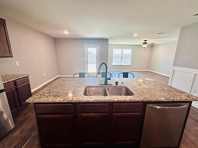 Building Photo - 833 Moorhen Wy