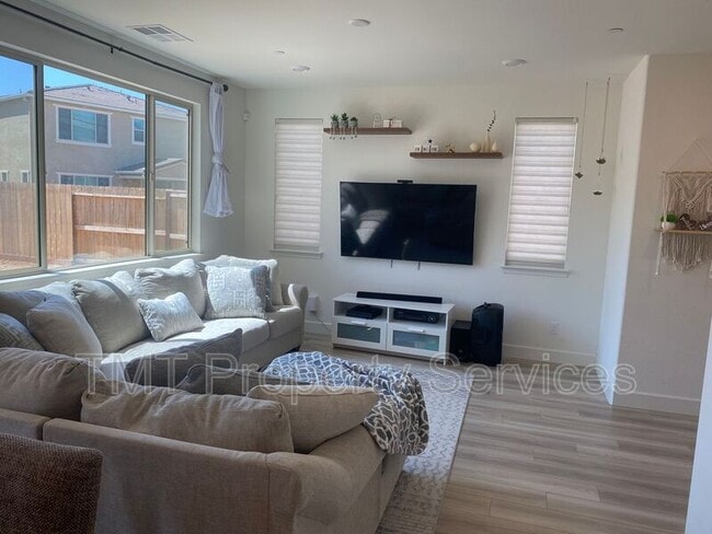 Building Photo - 7374 Galette Ct