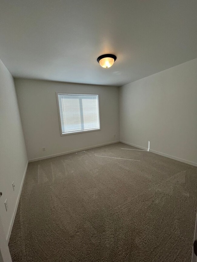 Building Photo - The Wilds Townhomes