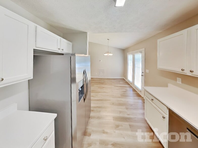 Building Photo - 1510 Southtree Ln