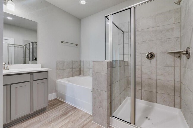 Building Photo - 7705 Rainbow Cl