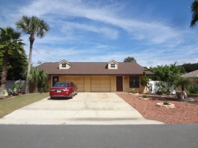 Building Photo - 1219 S Daytona Ave