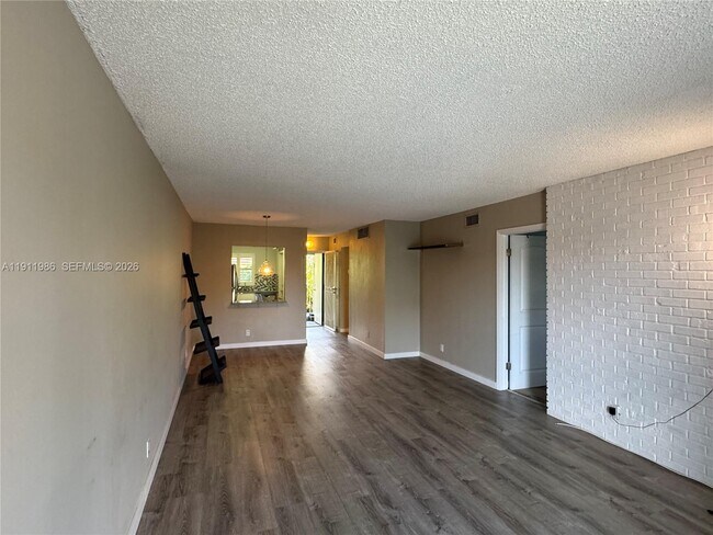 Building Photo - 1752 NW 3rd Terrace