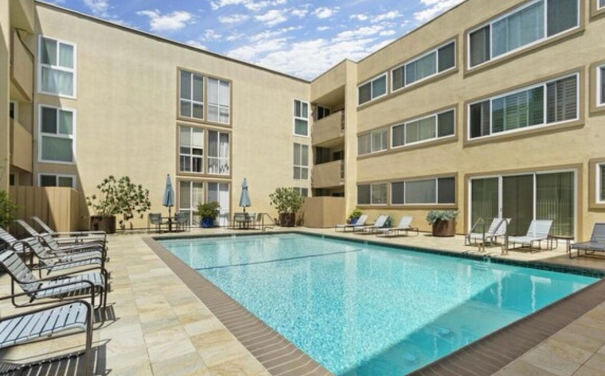 Community pool - 1025 N Kings Rd