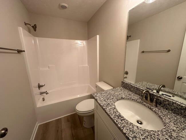Building Photo - BRAND NEW 4 Bed 3 Bath Townhome Near The H...