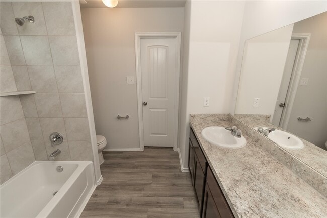 Building Photo - 16911 Andrew Nook Ln