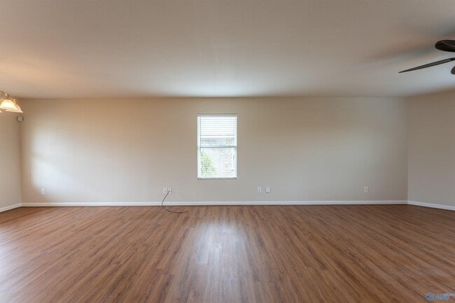 Building Photo - 3474 Avalon Lake Dr SW