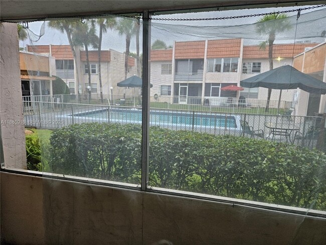 Building Photo - 7610 Stirling Rd