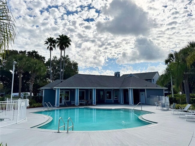 Building Photo - 2516 Grassy Point Dr