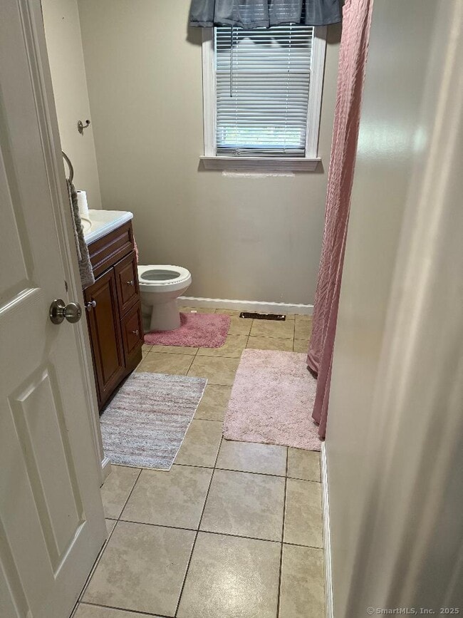 Building Photo - 65 Hitchcock Dr