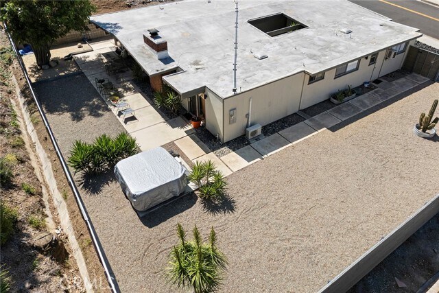 Building Photo - 1131 N Encanto St