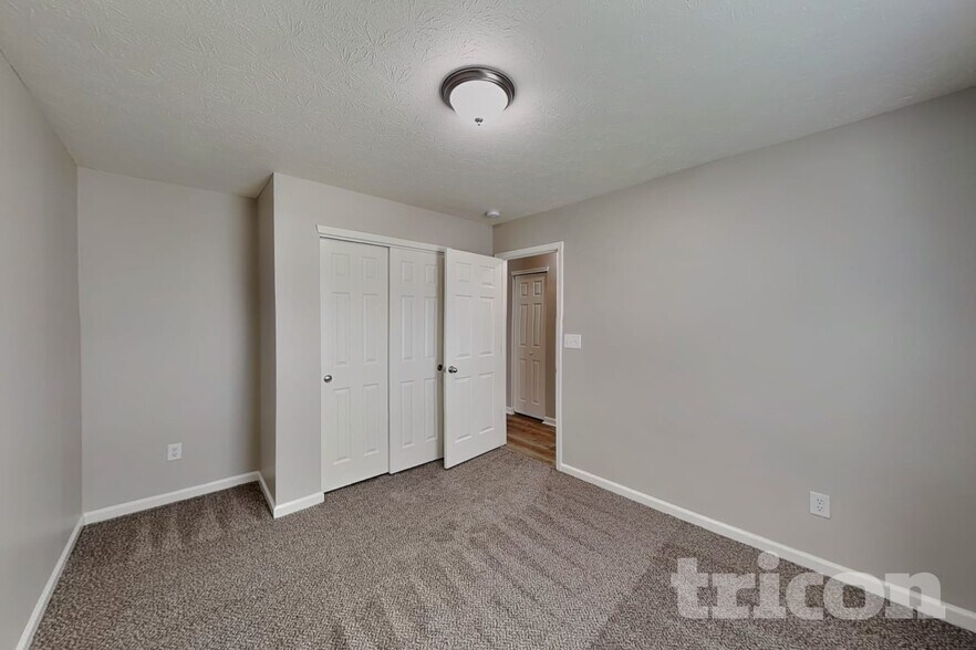 Building Photo - 4822 Penoyer Ln