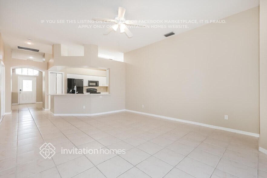 Building Photo - 407 Sand Ridge Dr