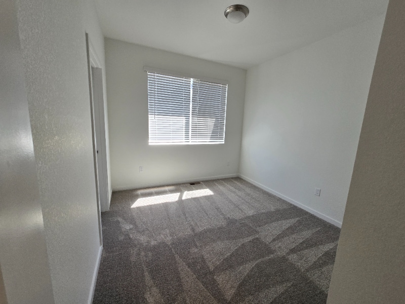Building Photo - 4374 Timnath Pkwy