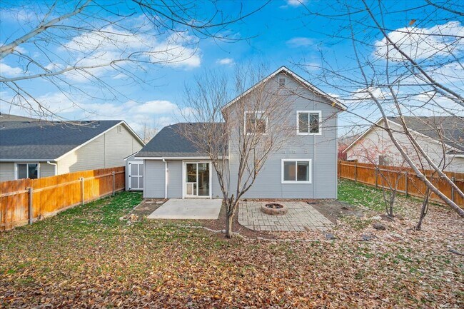 Building Photo - 3685 S Creekwood Way