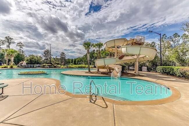 Building Photo - 113 Fenway St