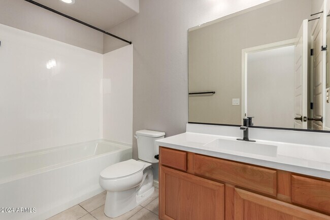 Building Photo - 8854 W Palo Verde Dr