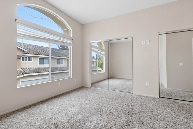 Building Photo - 2288 Cabo Bahia