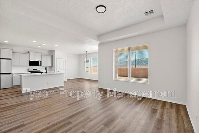 Building Photo - 6618 Sydney Drive NE