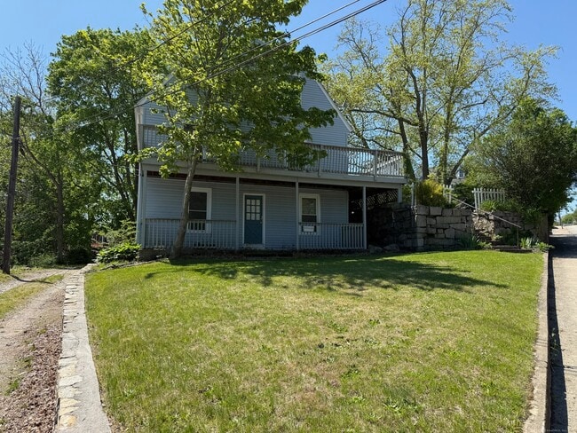 Building Photo - 54 Liberty St