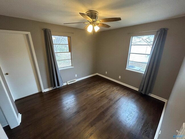 Building Photo - 613 Dawson Terrace NW