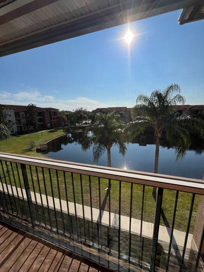 Building Photo - $500 OFF BEAUTIFUL 2 BEDROOM 1 BATHROOM CO...