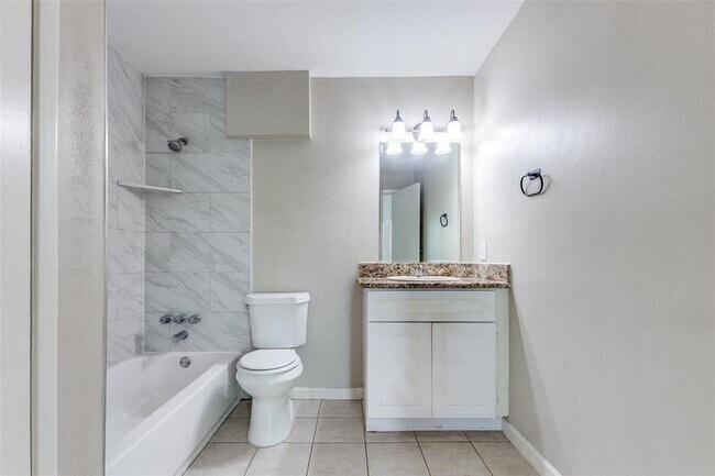 Building Photo - 12703 Braewood Glen Ln
