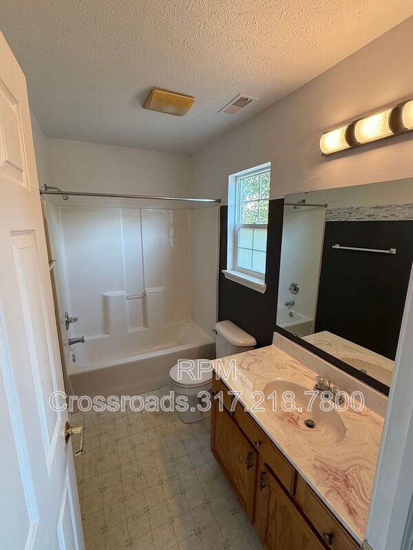 Building Photo - 9230 Eden Woods Ct