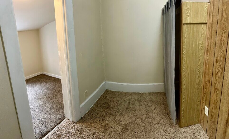 Building Photo - 528 Union St