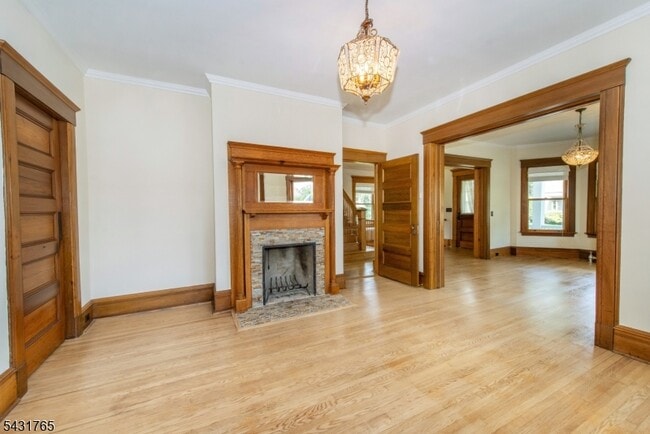 Building Photo - 294 Claremont Ave