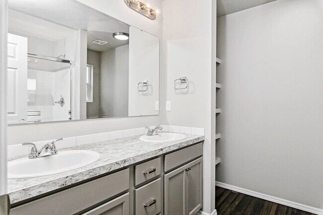 Building Photo - Beautiful 4 Bedroom, 2 Bath Single Level Home in Kuna!