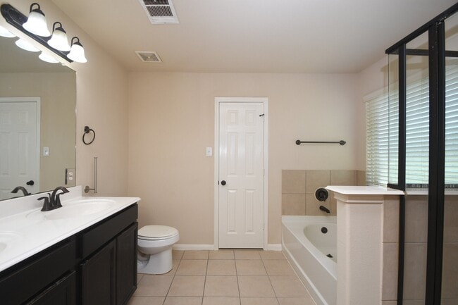 Building Photo - 10015 Bitternut Hickory Ln