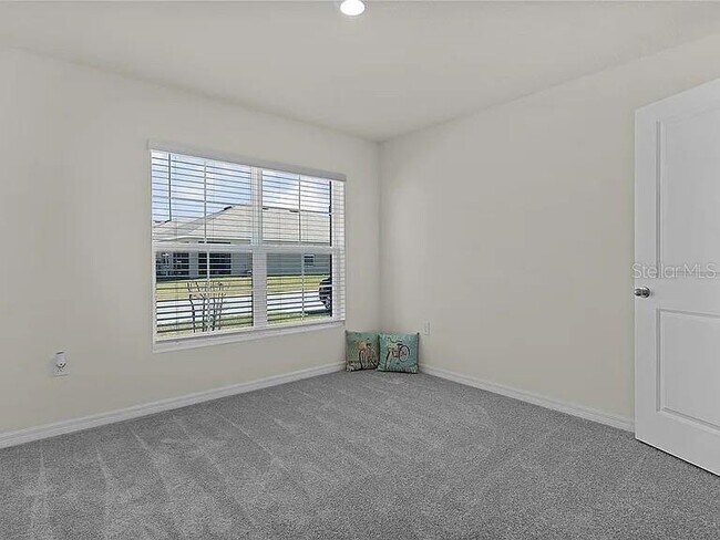Building Photo - 8661 Triumph Cir