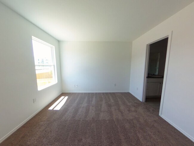 Building Photo - 4/2 Home near Potranco and 211