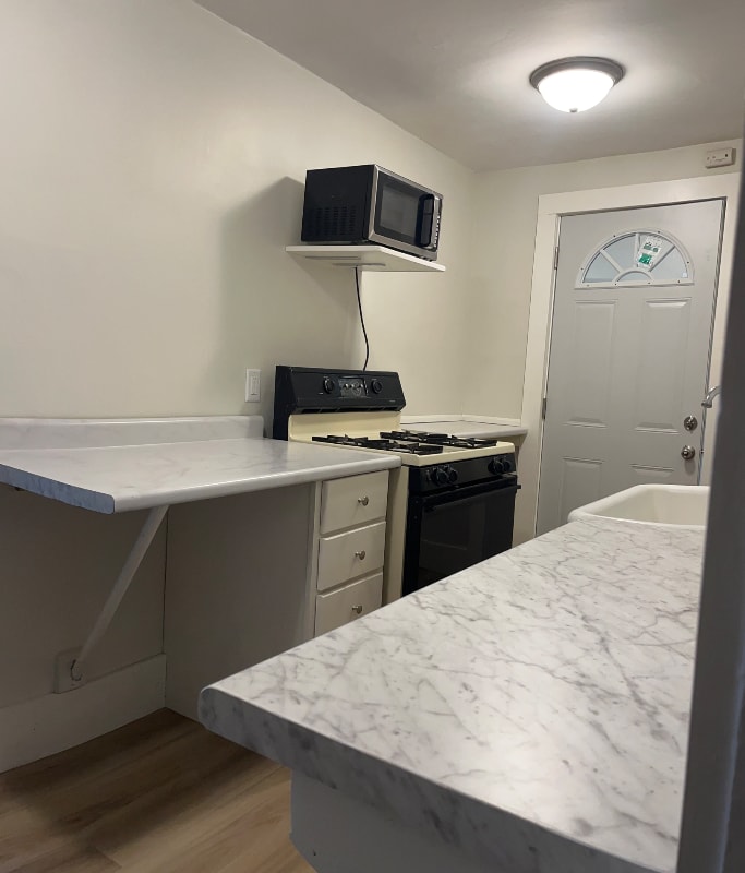 Building Photo - 1411 Portland Ave