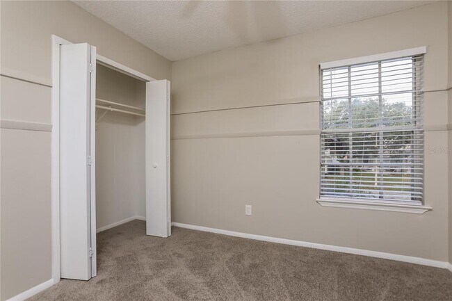 Building Photo - 10729 Satinwood Cir