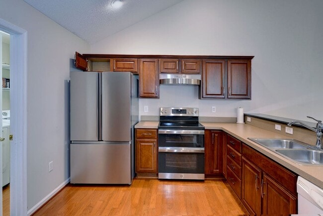 Building Photo - Easy Single Floor Living