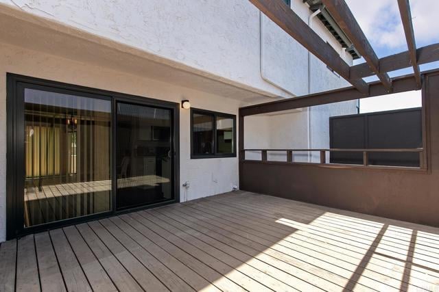Building Photo - 8746 Villa La Jolla Dr