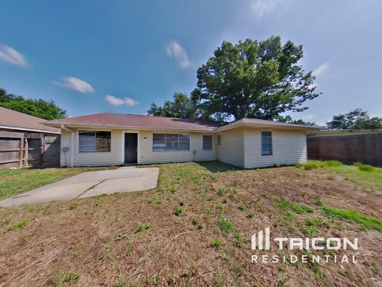 Building Photo - 16319 Silver Sky Ln