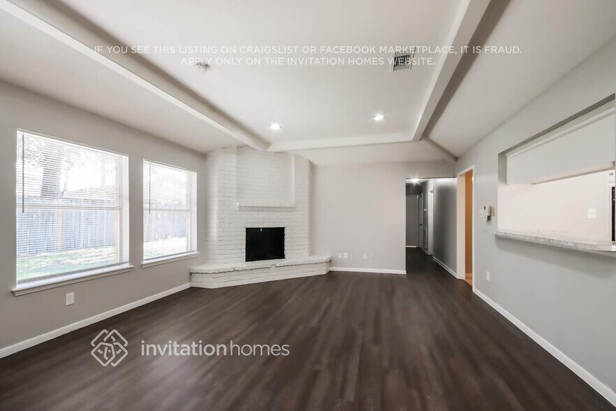 Building Photo - 29114 Raestone St