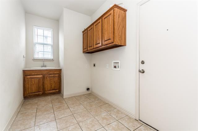 Building Photo - 10804 Briar Brook Ln