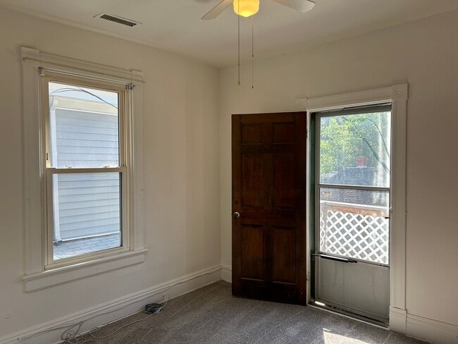 Building Photo - Charming 4-Bedroom Home in North Highland ...