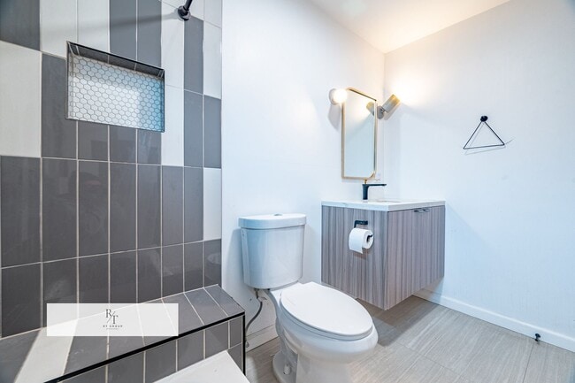 Building Photo - Limited-Time Special: $1,000 off the first month’s rent! Spacious 4-Bed, 3-Bath Home in Los Angel...