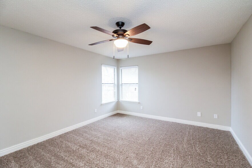 Building Photo - 802 Wyndham Pl