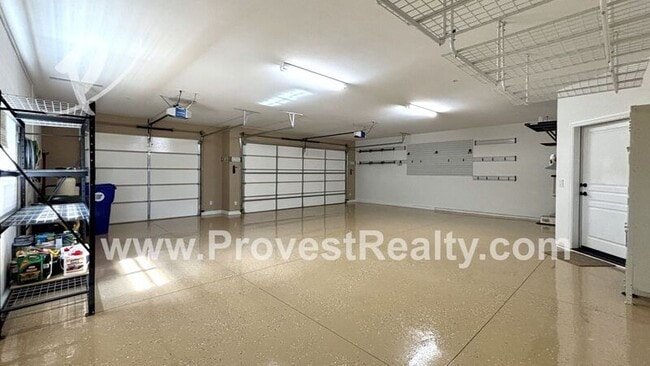 Building Photo - 16209 Ridge View Dr