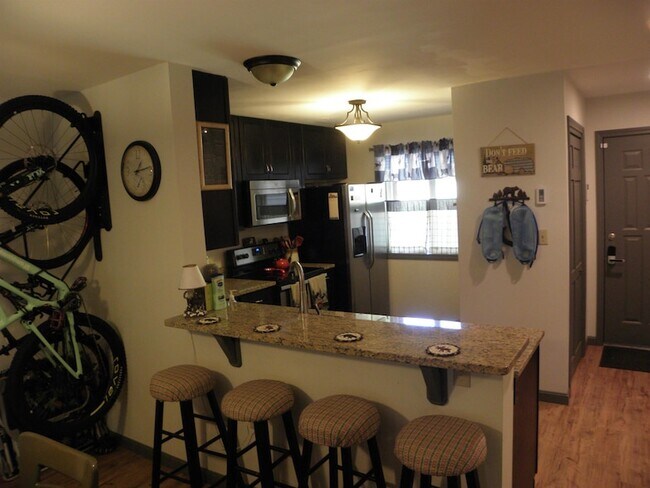 Building Photo - 5 Hummingbird Rd